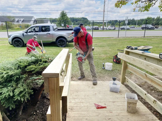 Veterans’ cabin gets new handicap ramp in time for fair